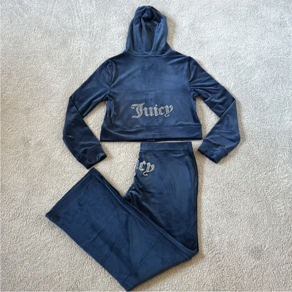 JUICY COUTURE Velour OG Bling Tracksuit Hoodie & Pant Set in navy blue - Picture 12 of 13